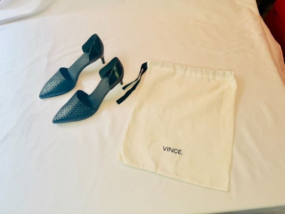 NEW Vince Aurelian Black Leather D'Orsay Heels with dust bag